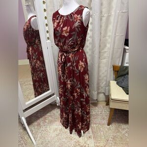 Elegant KATE and LILY Floral Maxi Dress in Burgundy